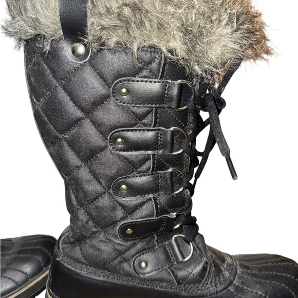 Sorel Tofino Women's Quilted Black Winter Boots - Picture 4 of 11